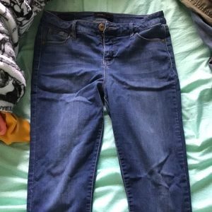 Celebrity gold skinny jean